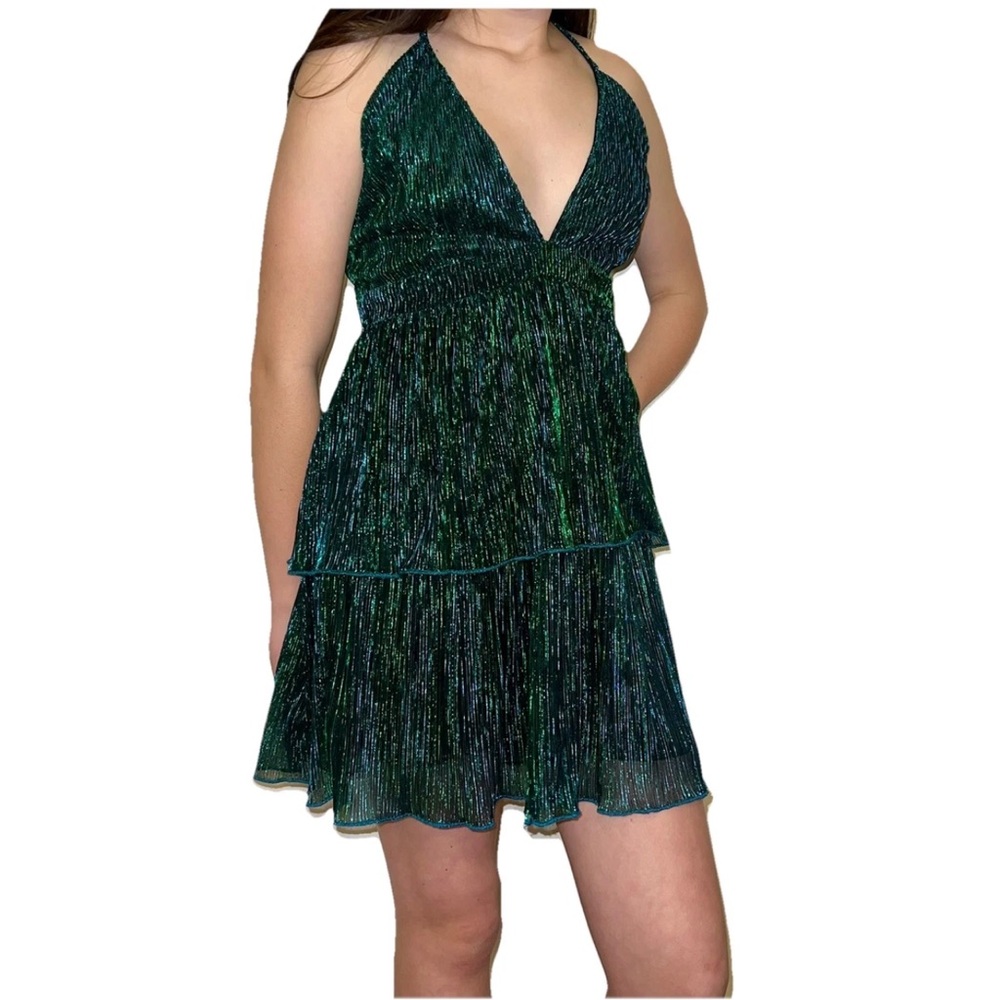 Metallic Green Tiered Shiny Cocktail Prom Dress Low V-Neck Size Small